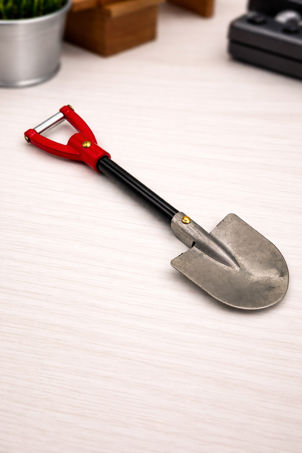 Миниатюра Лопата в маштабе 1/10 105 мм для RC моделей 1