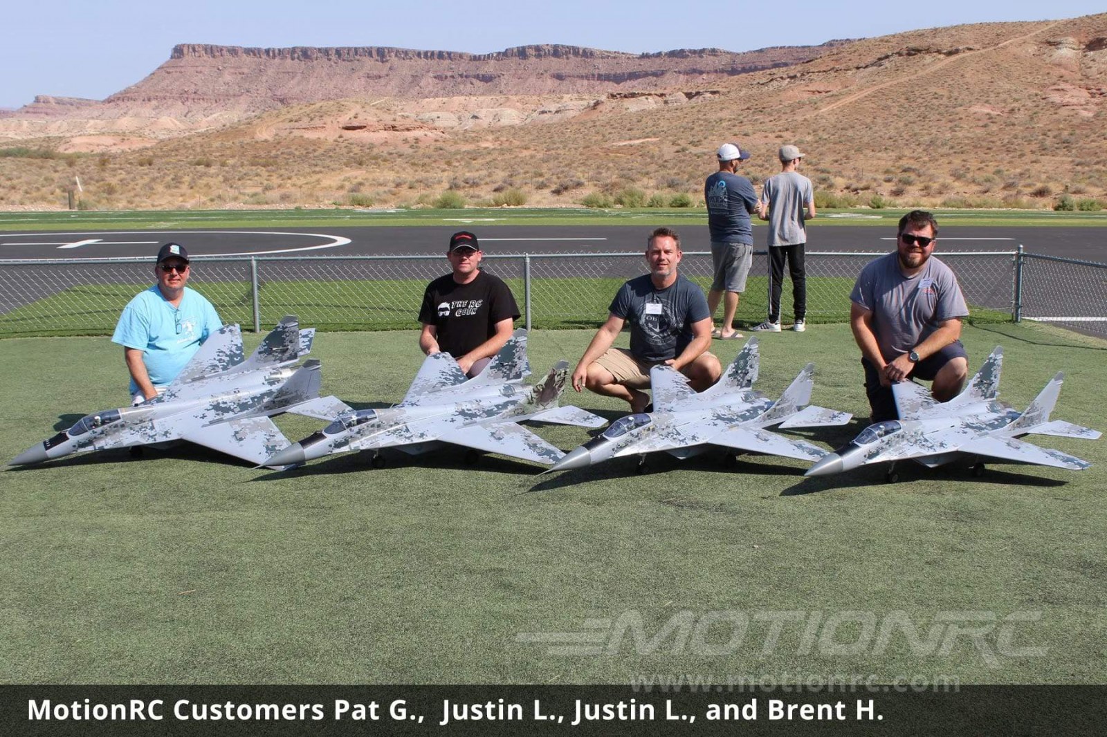 Миниатюра Модель самолета FreeWing MiG-29 Fulcrum KIT Plus (80мм*2) 6